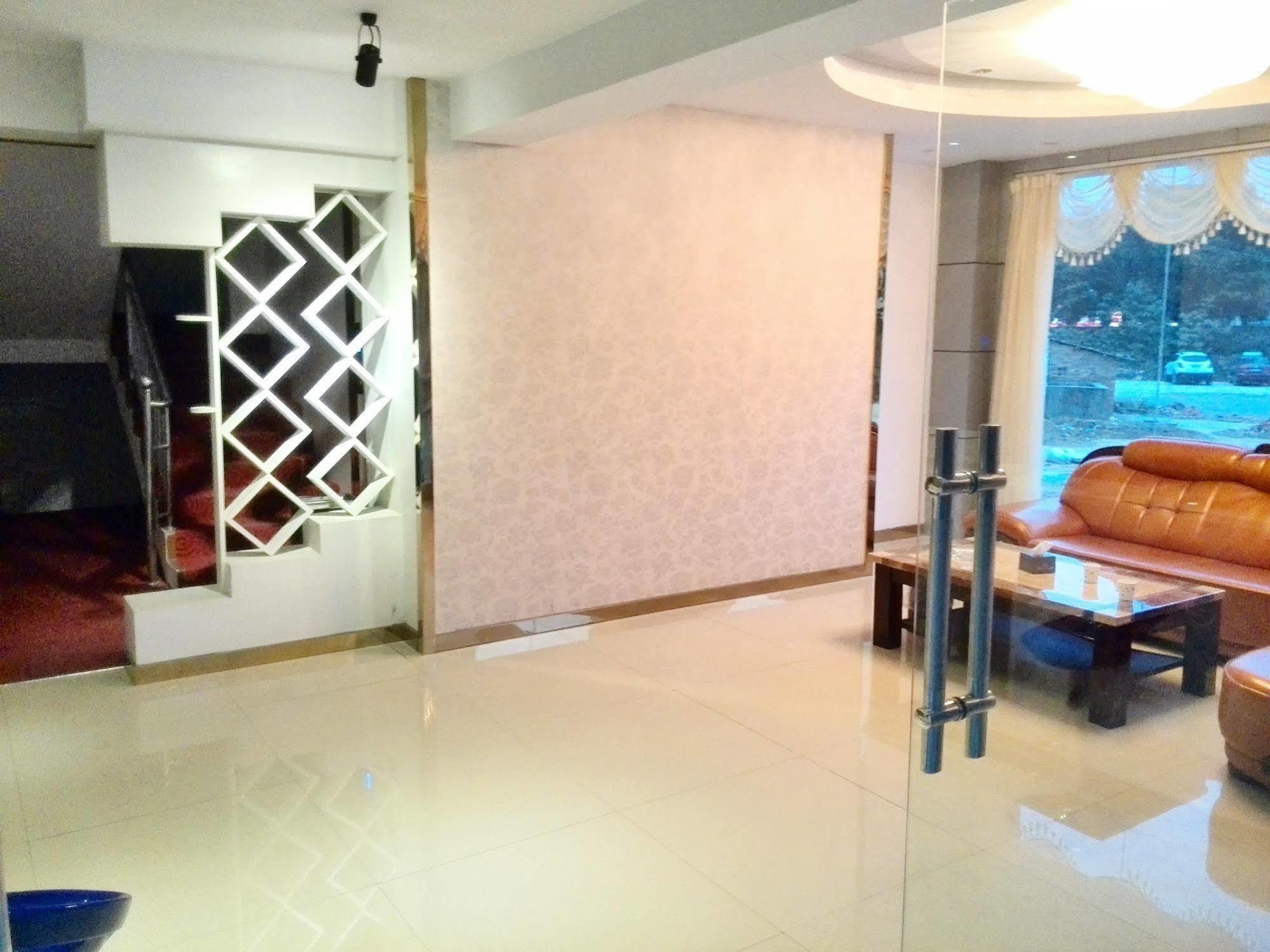 Guilin Tianyi Business Hotel Exterior photo